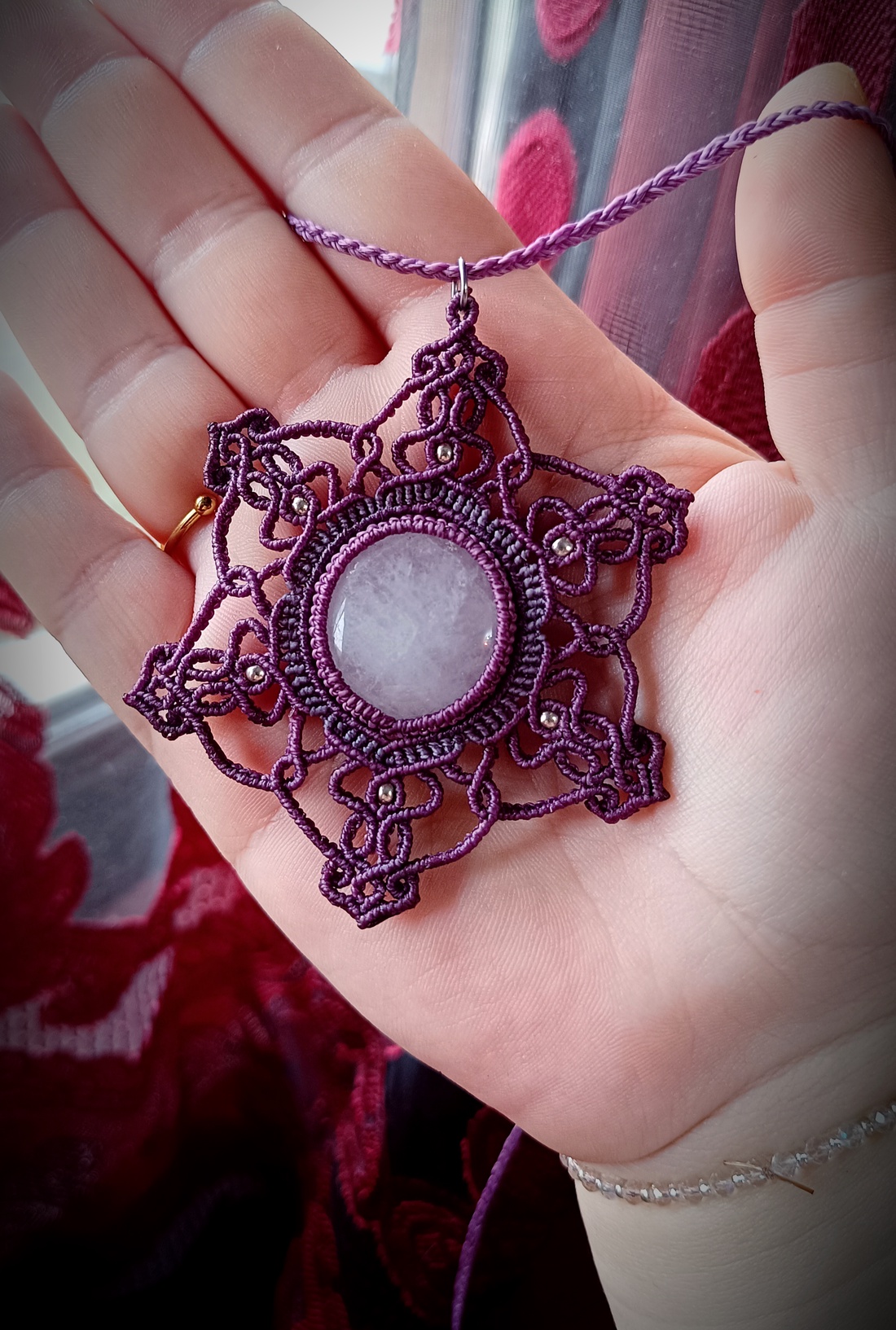 Pandantiv Mandala Talisman cu Cuart Roz - bijuterii - coliere - coliere cu pandative - Artynos.ro