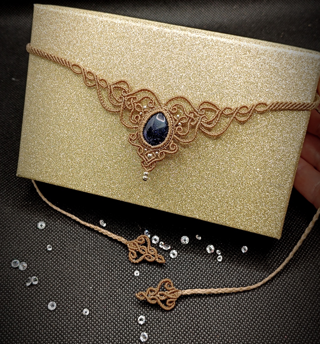 Colier Princess Micromacrame Cu Piatra Soarelui - bijuterii - coliere - chockere - Artynos.ro