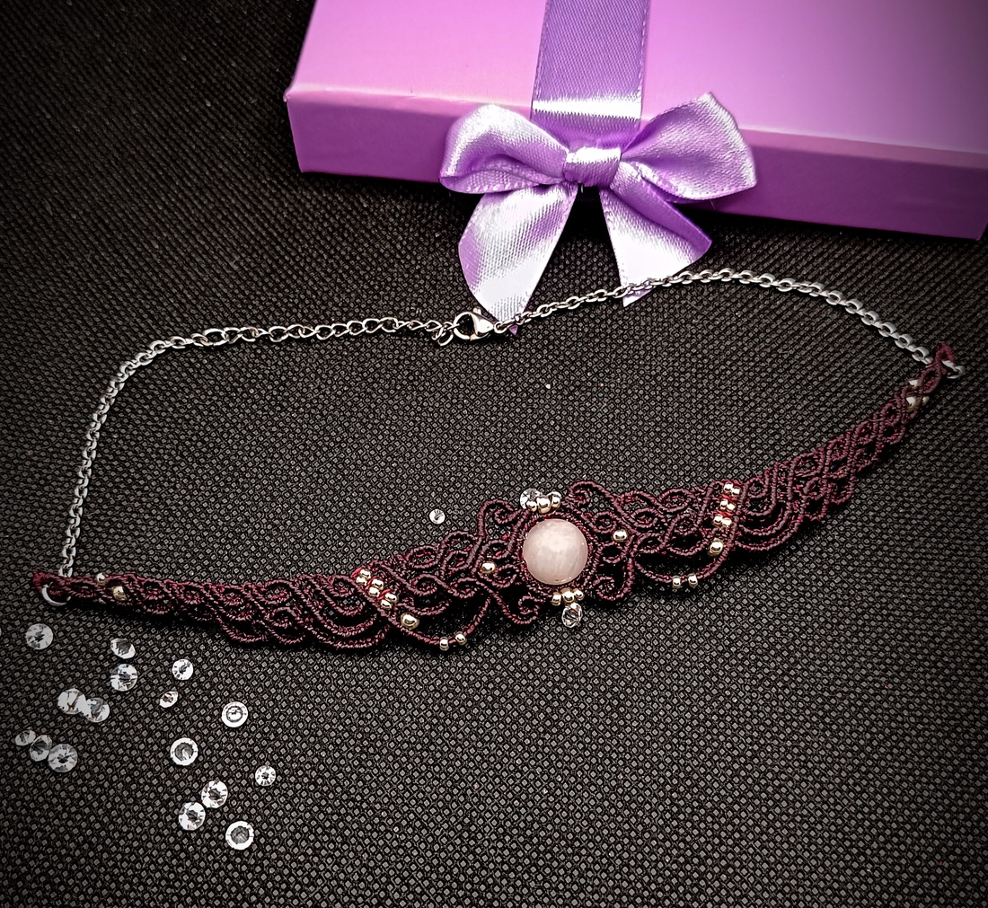 Choker Victorian micromacrame cu cuart roz  - bijuterii - coliere - coliere din pietre semiprețioase - Artynos.ro