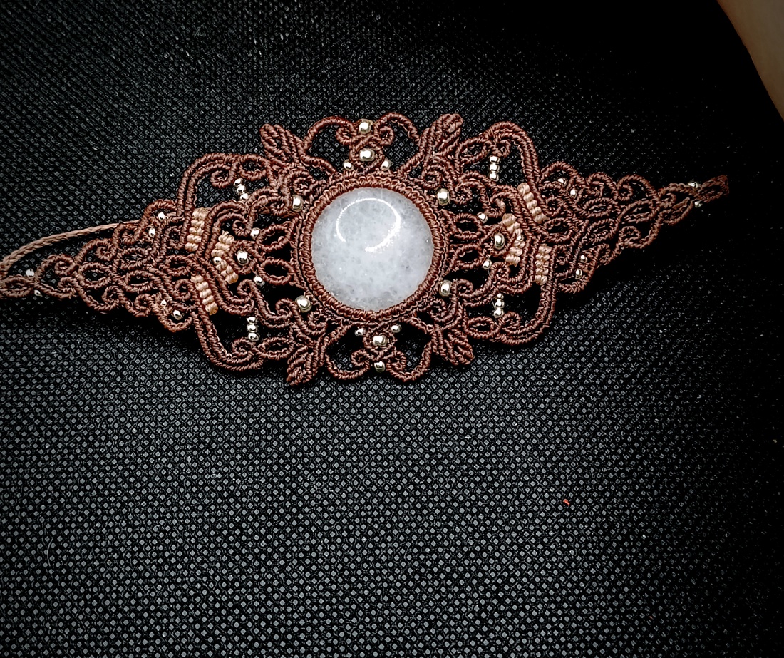 Brățară Amuleta  Micromacrame Cristal Cuart Roz - bijuterii - brățări - brățări din pietre semiprețioase - Artynos.ro