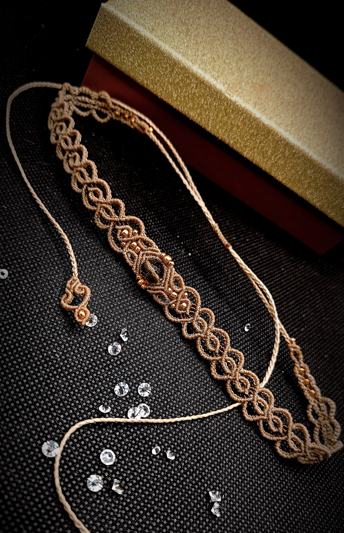 Choker Nude Micromacrame Cuart Fumuriu  - bijuterii - coliere - chockere - Artynos.ro