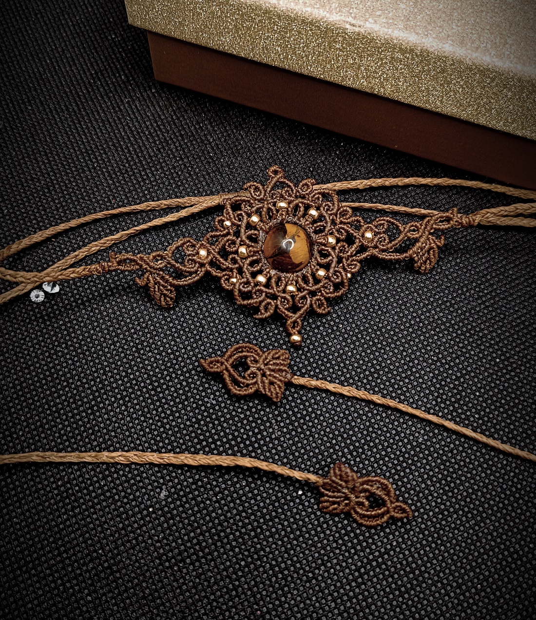 Colier mandala choker micromacrame cristal - bijuterii - coliere - chockere - Artynos.ro