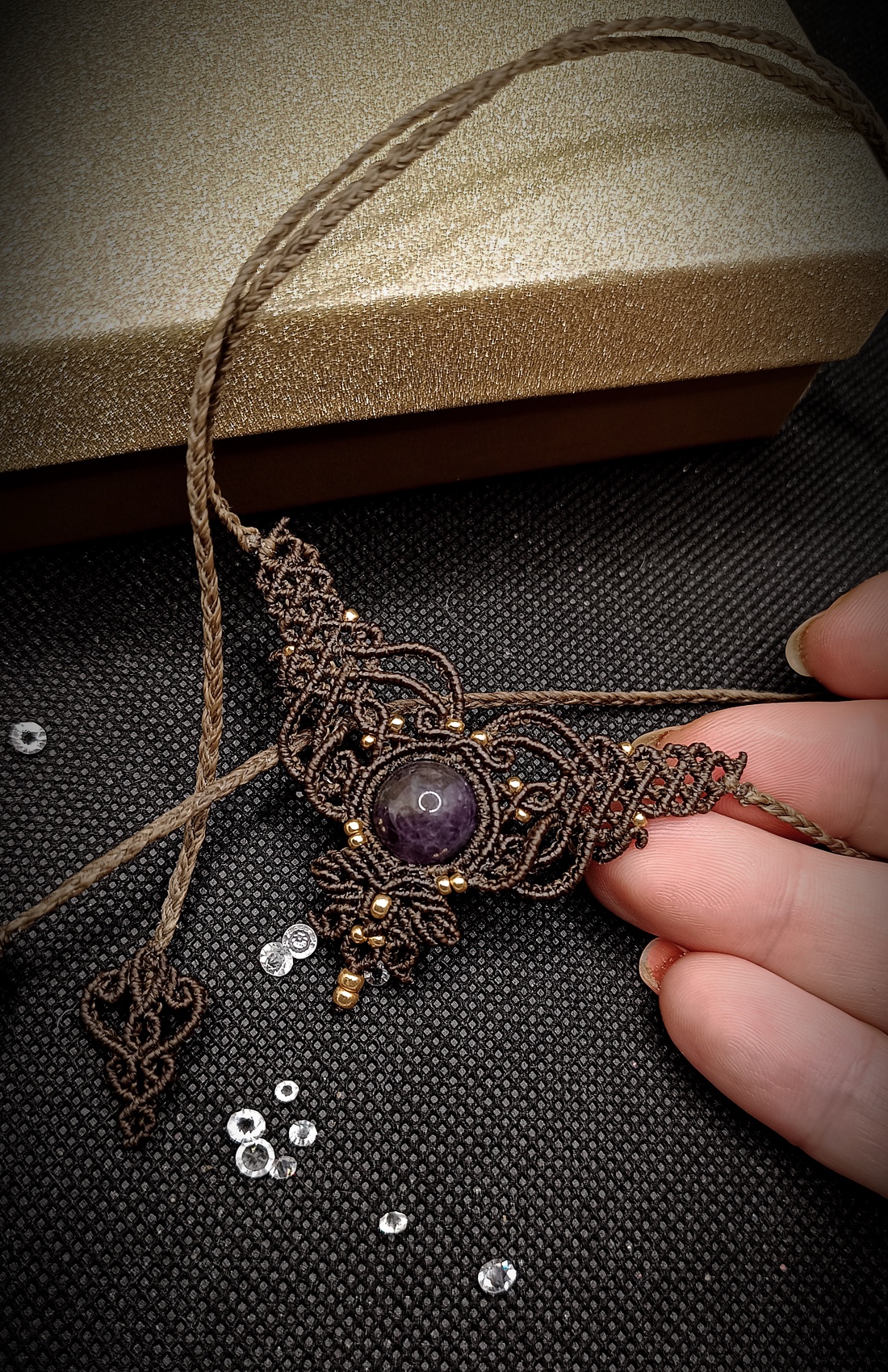 Colier Minimalist Micromacrame Medieval Ametist - bijuterii - coliere - chockere - Artynos.ro