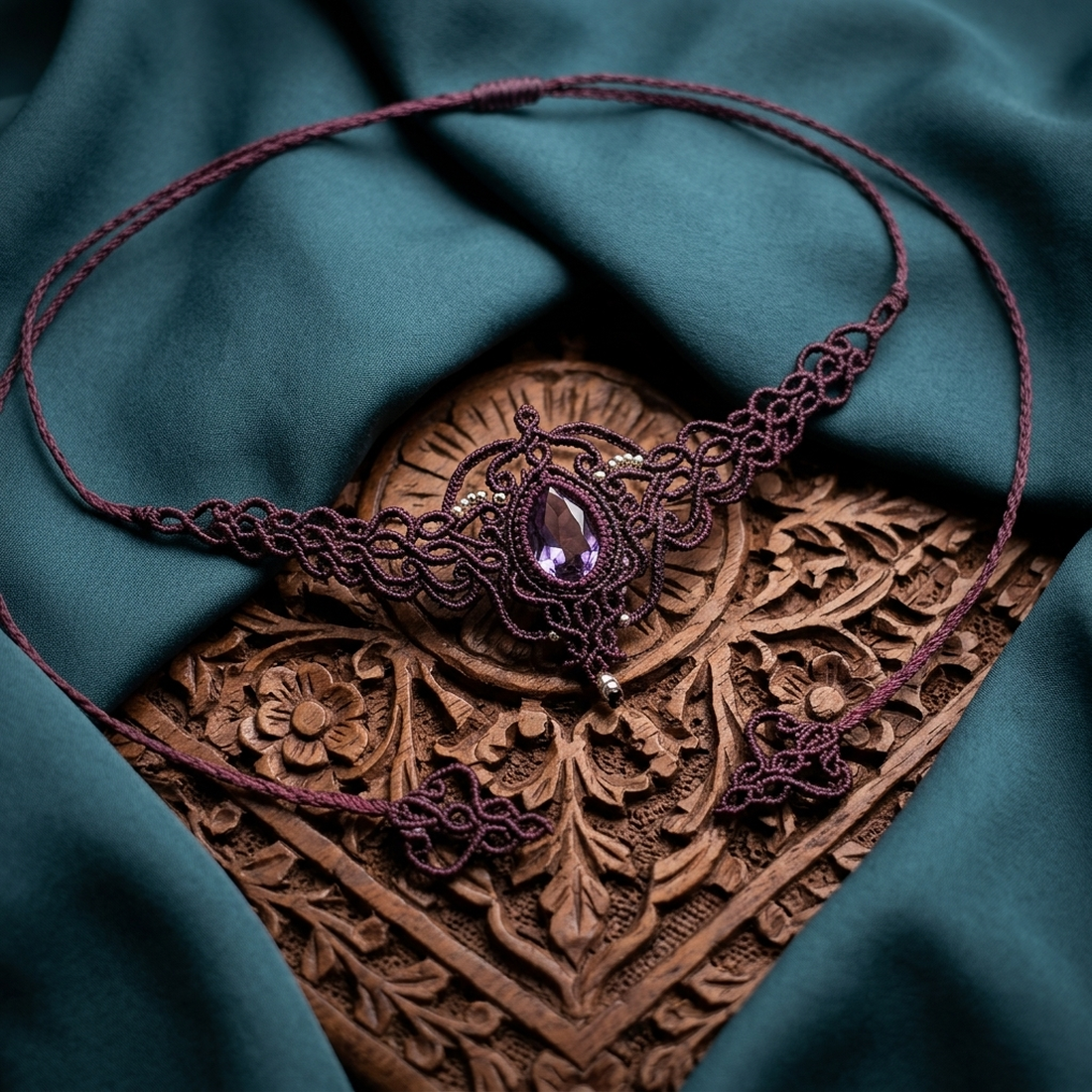 Colier Elegant Micromacrame Cu Cristal Swarovski  - bijuterii - coliere - chockere - Artynos.ro