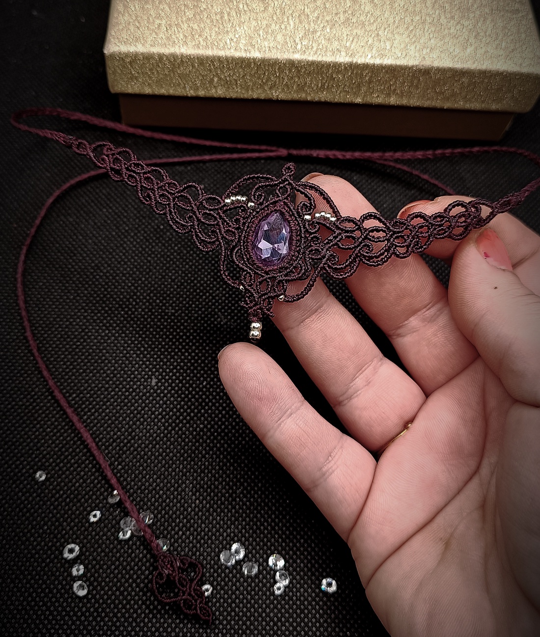 Colier Elegant Micromacrame Cu Cristal Swarovski  - bijuterii - coliere - chockere - Artynos.ro