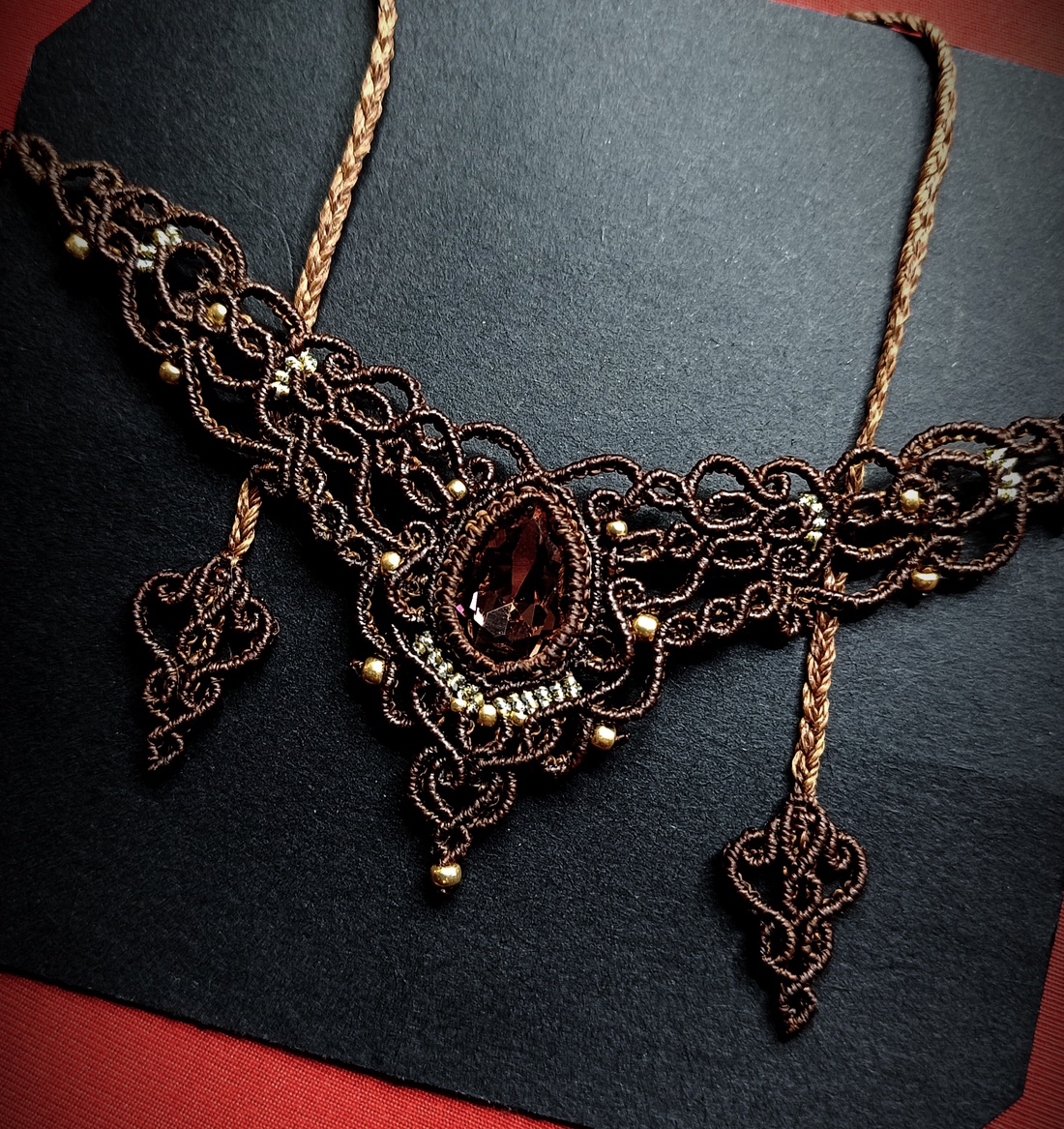 Colier Maro Elegant Micromacrame Cu Cristal Swarovski  - bijuterii - coliere - chockere - Artynos.ro