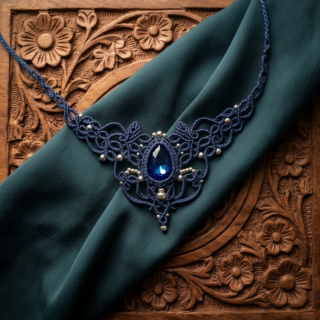 Colier Albastru Regal Elegant Micromacrame Cu Cristal Swarovski  - bijuterii - coliere - chockere - Artynos.ro