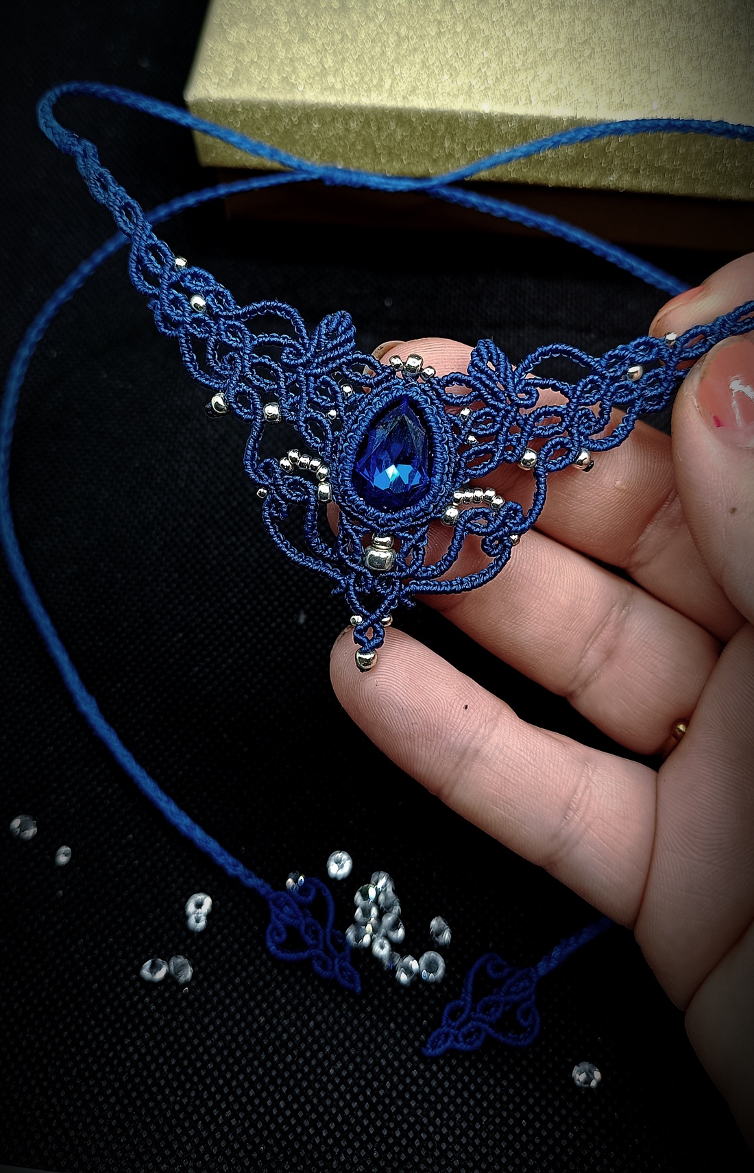 Colier Albastru Regal Elegant Micromacrame Cu Cristal Swarovski  - bijuterii - coliere - chockere - Artynos.ro