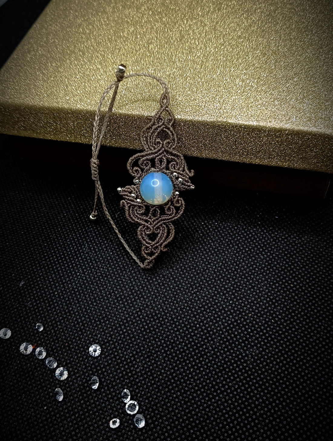 Brățară Frunze Micromacrame Cu Opal   - bijuterii - brățări - brățări din pietre semiprețioase - Artynos.ro