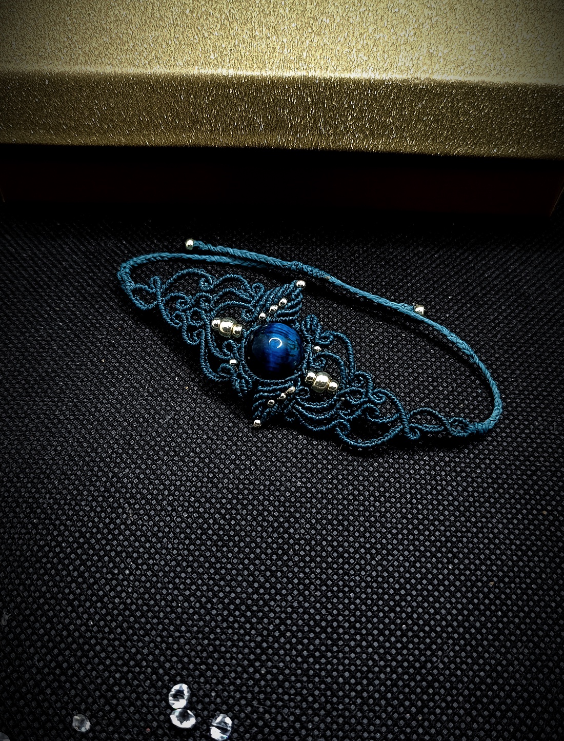 Bratara Frunze Micromacrame cu Ochi de tigru albastru - bijuterii - brățări - brățări din pietre semiprețioase - Artynos.ro