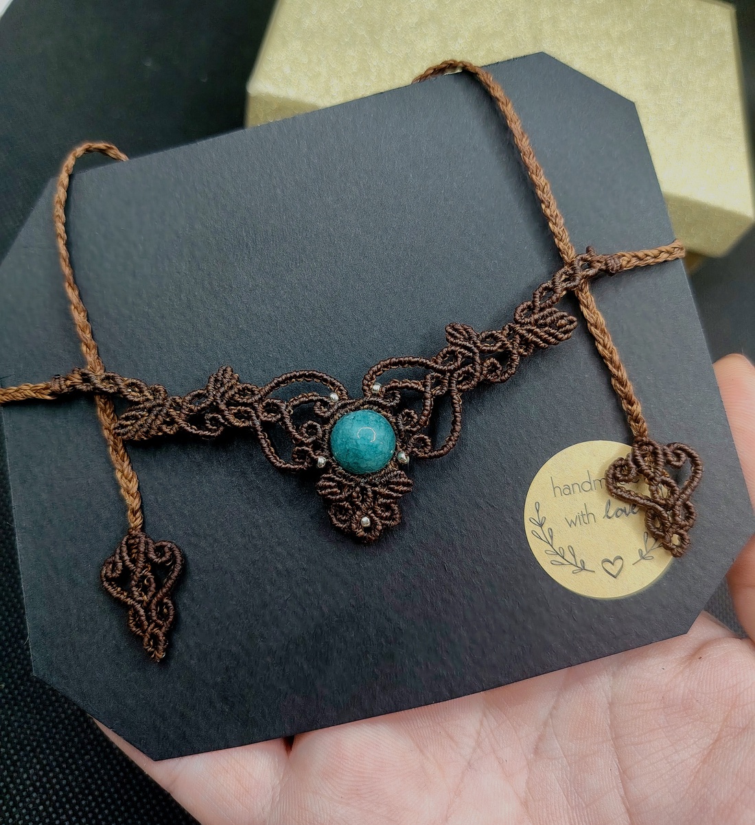 Colier macrame choker minimalist cu acvamarin  - bijuterii - coliere - chockere - Artynos.ro