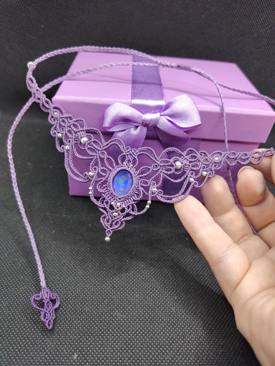 Colier Lilac Victorian Micromacrame Cu Cristal Swarovski  - bijuterii - coliere - chockere - Artynos.ro