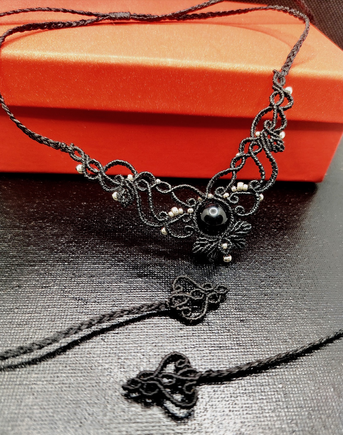 Colier Choker Negru Delicat Micromacrame Cu Cristal Obsidian  - bijuterii - coliere - chockere - Artynos.ro