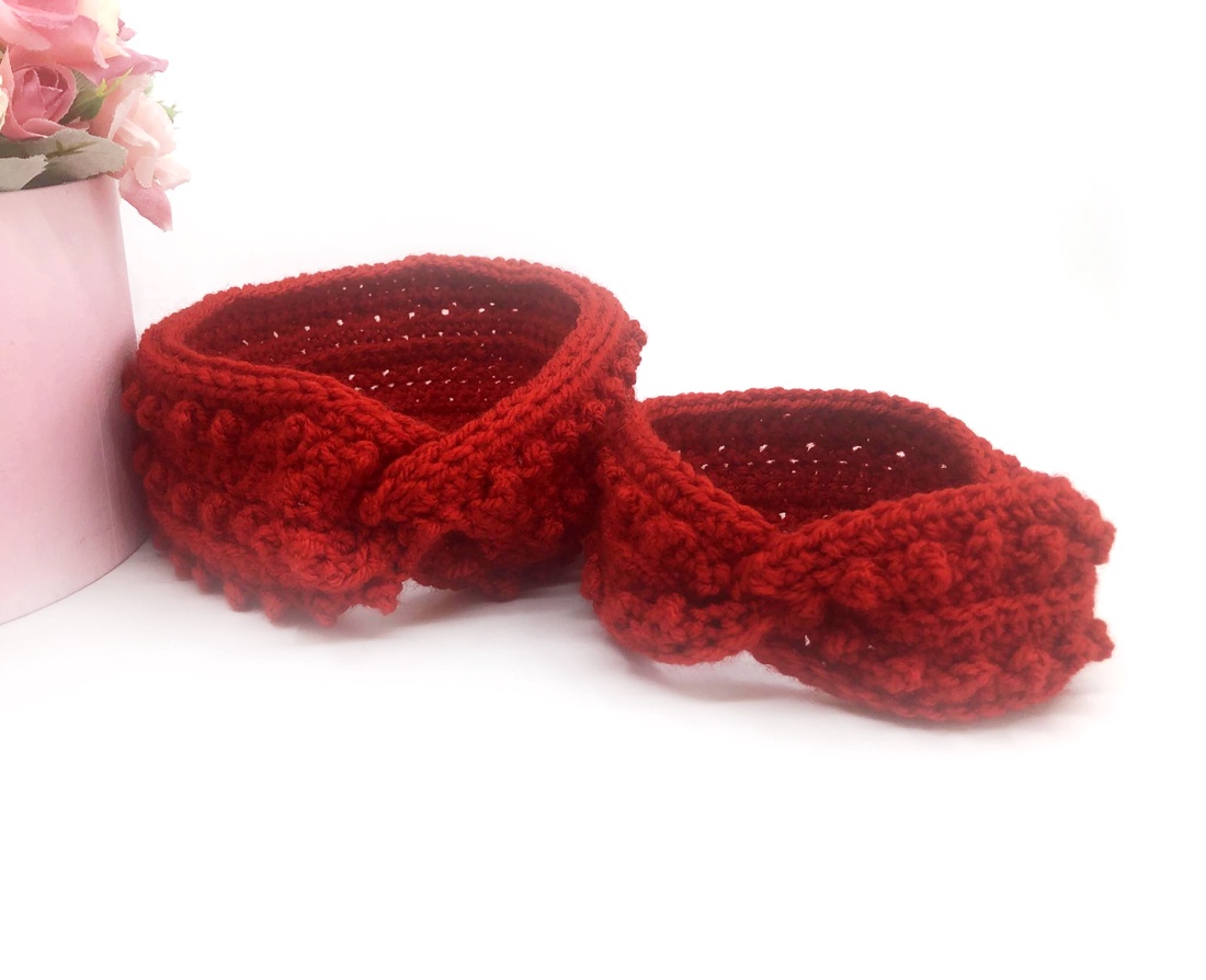 Bentite , set mama - fiica - îmbrăcăminte și modă - eșarfe, pălării, fularuri - bandă pentru cap - Artynos.ro Bentite , set mama - fiica - îmbrăcăminte și modă - eșarfe, pălării, fularuri - bandă pentru cap - Artynos.ro