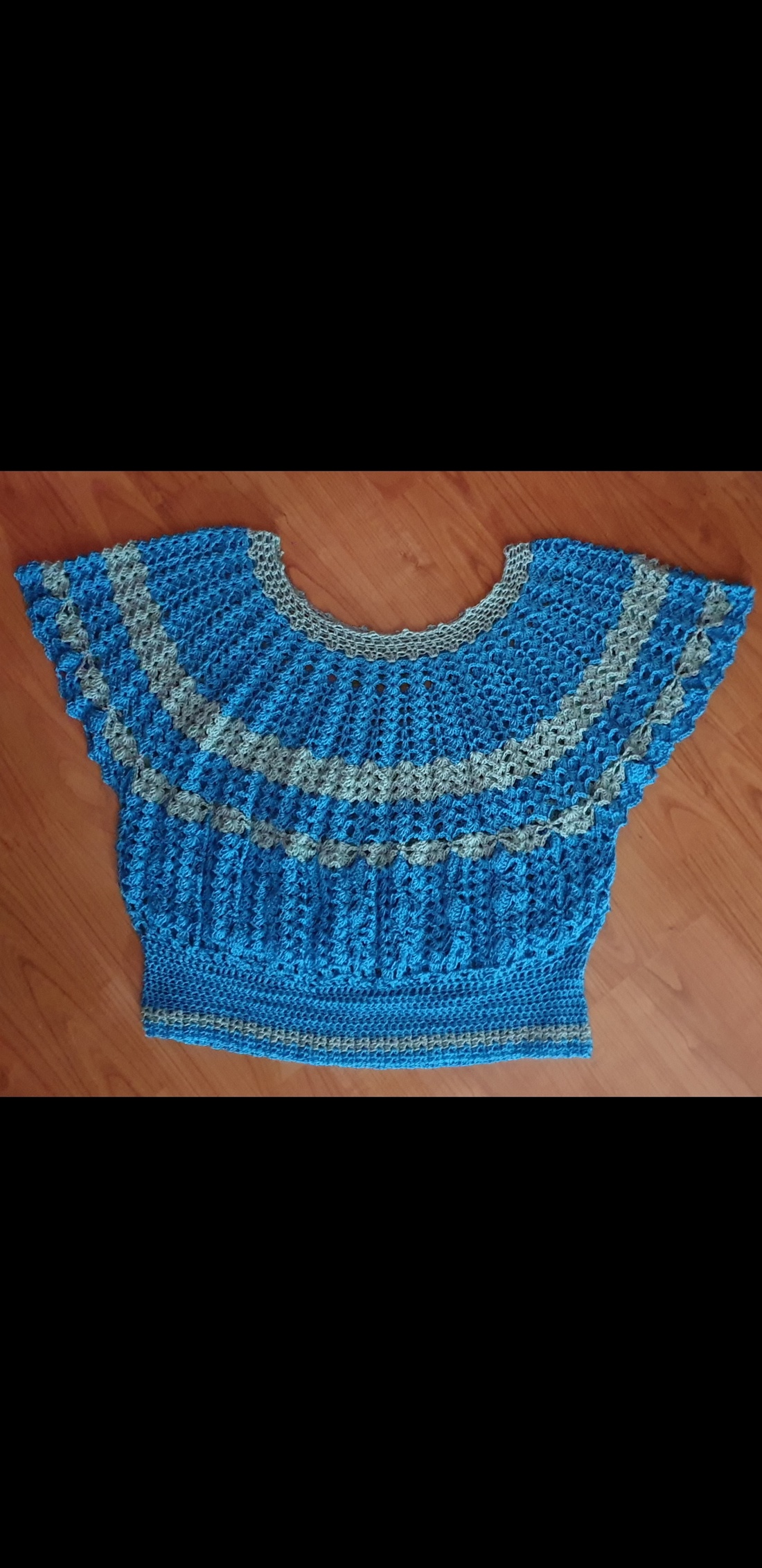 Bluza crosetata marimea L - îmbrăcăminte și modă - haine damă - bluze damă - Artynos.ro Bluza crosetata marimea L - îmbrăcăminte și modă - haine damă - bluze damă - Artynos.ro