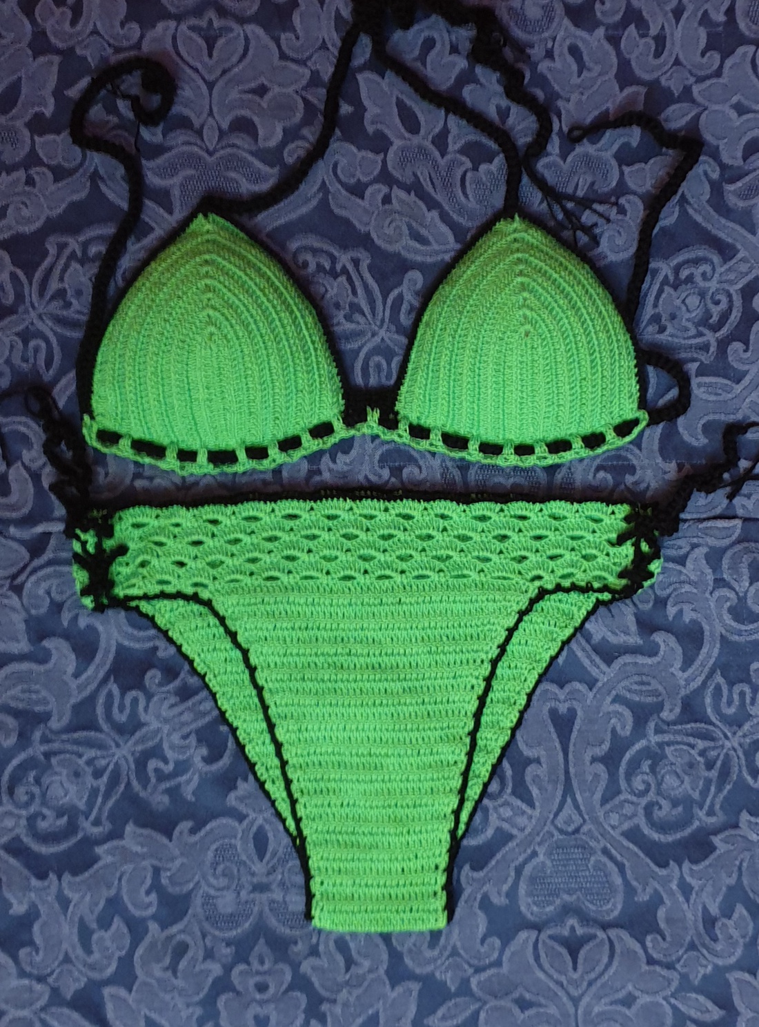 S-Costum de plajă crosetat - îmbrăcăminte și modă - haine damă - costume de baie și lenjerie de corp - Artynos.ro S-Costum de plajă crosetat - îmbrăcăminte și modă - haine damă - costume de baie și lenjerie de corp - Artynos.ro