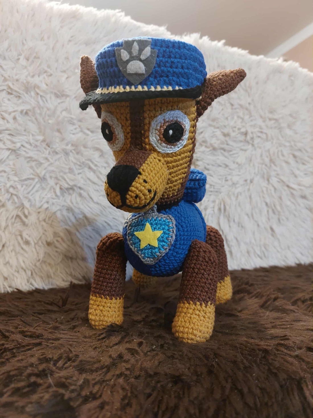 Chase - Paw Patrol - jucării și echipamente pentru copii - plușuri - câine de pluș - Artynos.ro
