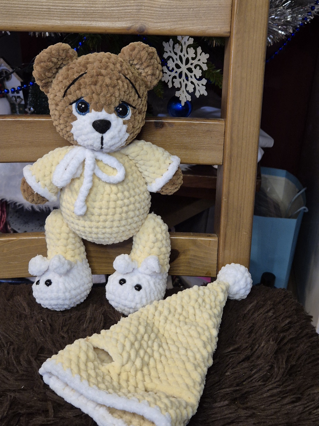 Ursuleț croșetat handmade - jucării și echipamente pentru copii - plușuri - ursuleț de pluș - Artynos.ro