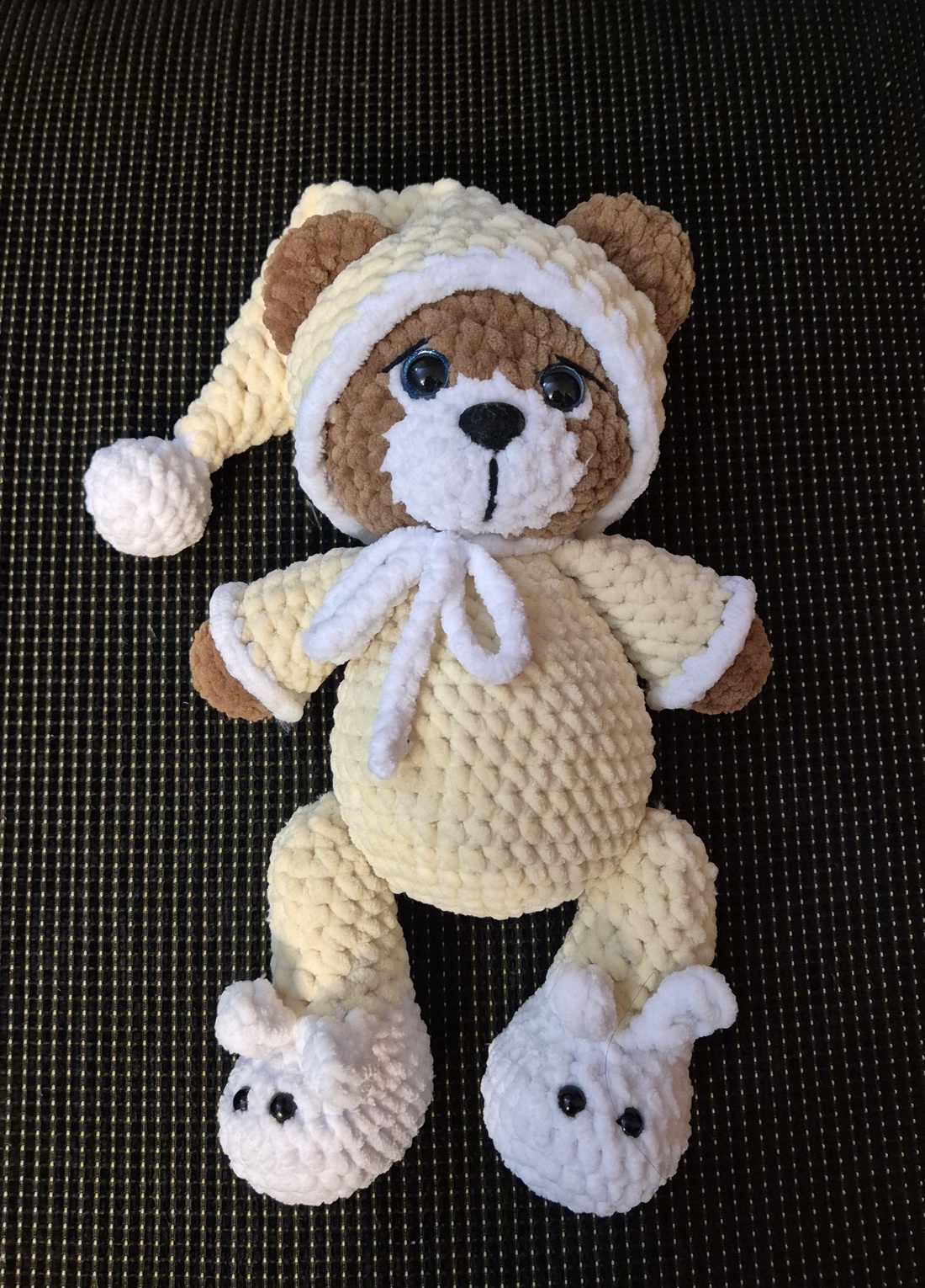 Ursuleț croșetat handmade - jucării și echipamente pentru copii - plușuri - ursuleț de pluș - Artynos.ro