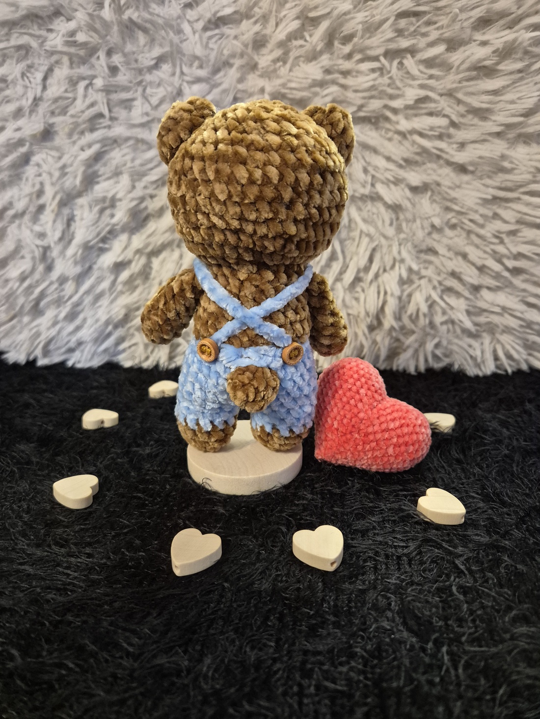 Ursulet cu inimioara - jucării și echipamente pentru copii - plușuri - ursuleț de pluș - Artynos.ro