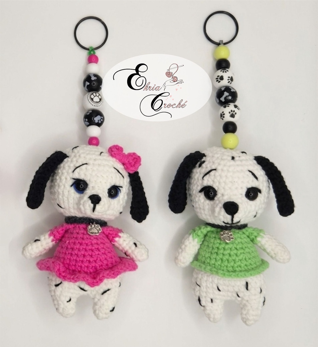 Breloc cățeluș dalmațian croșetat handmade - genți și portofele - accesorii genți - breloc - Artynos.ro