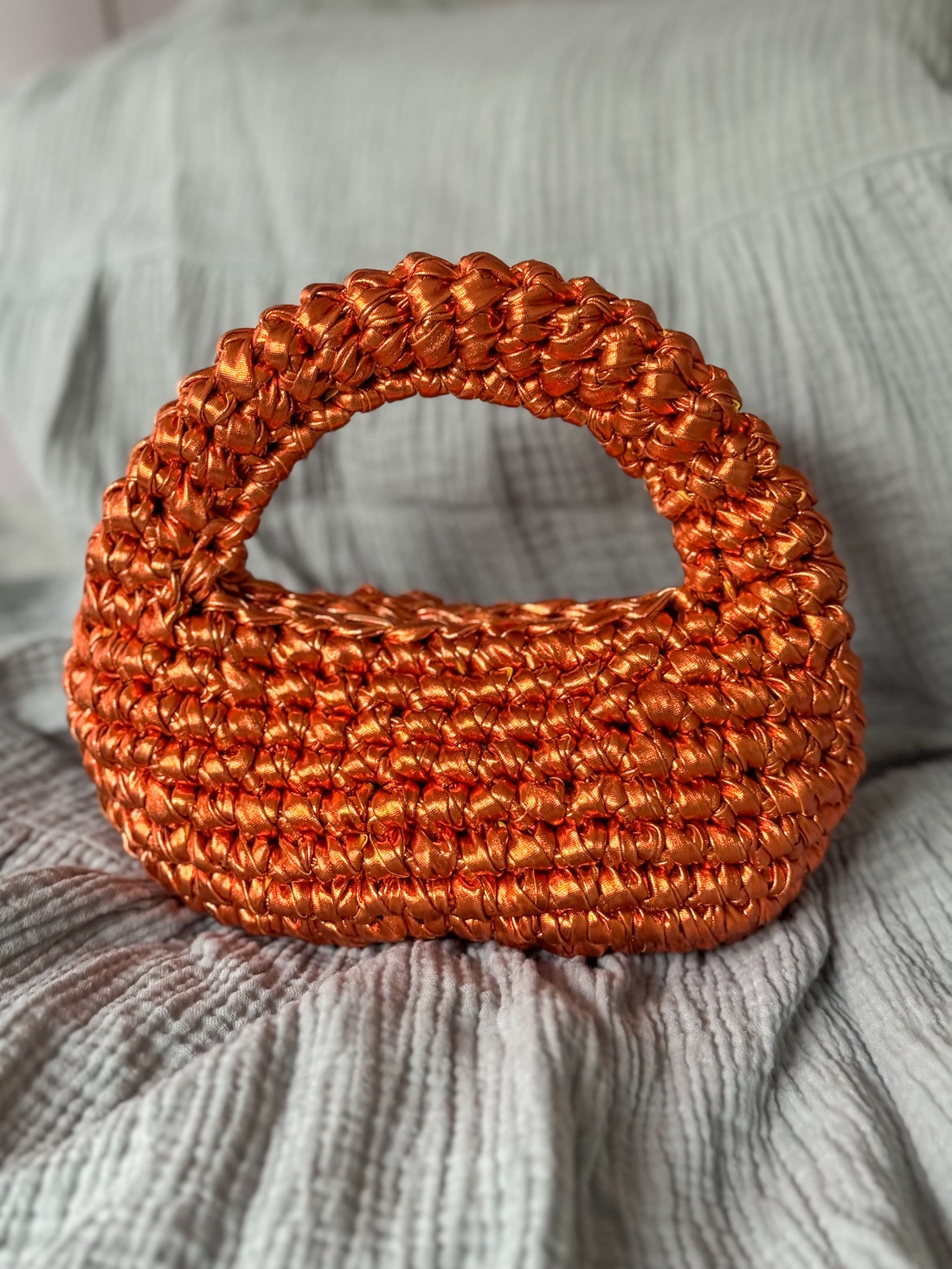 Geanta crosetata The life of a showgirl - genți și portofele - genți de mână și umăr - geantă casual - Artynos.ro