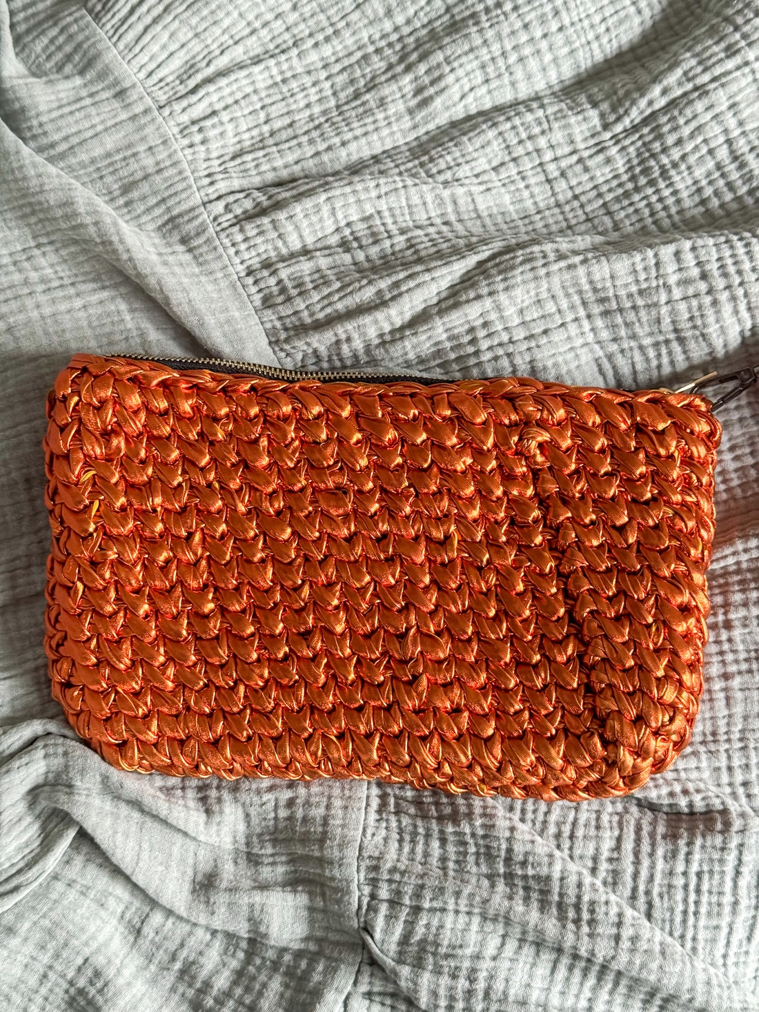 Geanta plic crosetata The life of the showgirl - genți și portofele - genți de mână și umăr - geantă casual - Artynos.ro