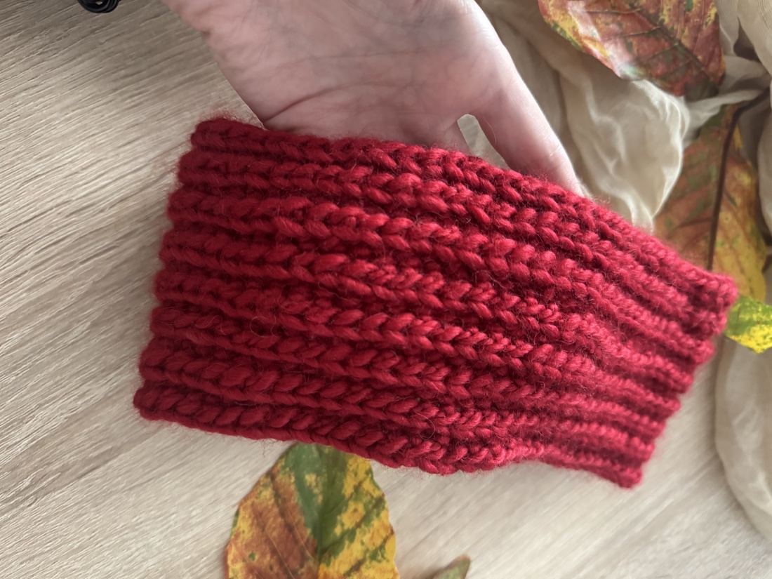 Bentita crosetata din lana merino - îmbrăcăminte și modă - eșarfe, pălării, fularuri - căciulă - Artynos.ro