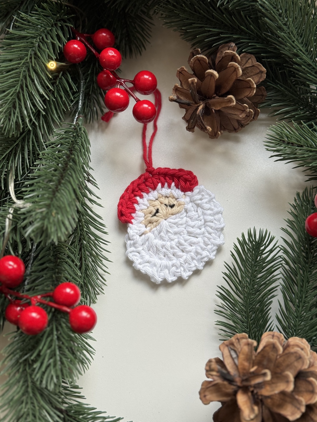Ornament brad Mos Craciun - crăciun - decorațiuni de crăciun de casă - globuri de crăciun - Artynos.ro