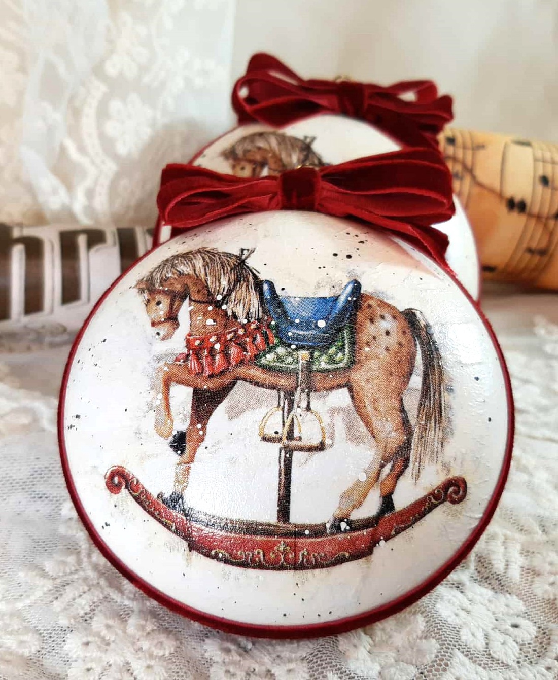 Calutul balansoar - decoratiune pentru bradul de Craciun - crăciun - decorațiuni de crăciun de casă - globuri de crăciun - Artynos.ro