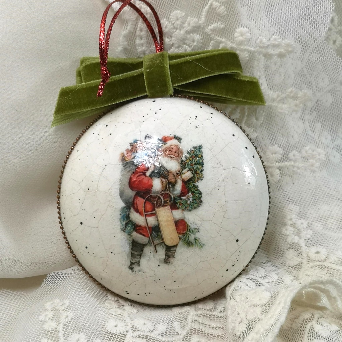 Ceasul magic al Crăciunului - glob decorat manual - crăciun - decorațiuni de crăciun de casă - globuri de crăciun - Artynos.ro