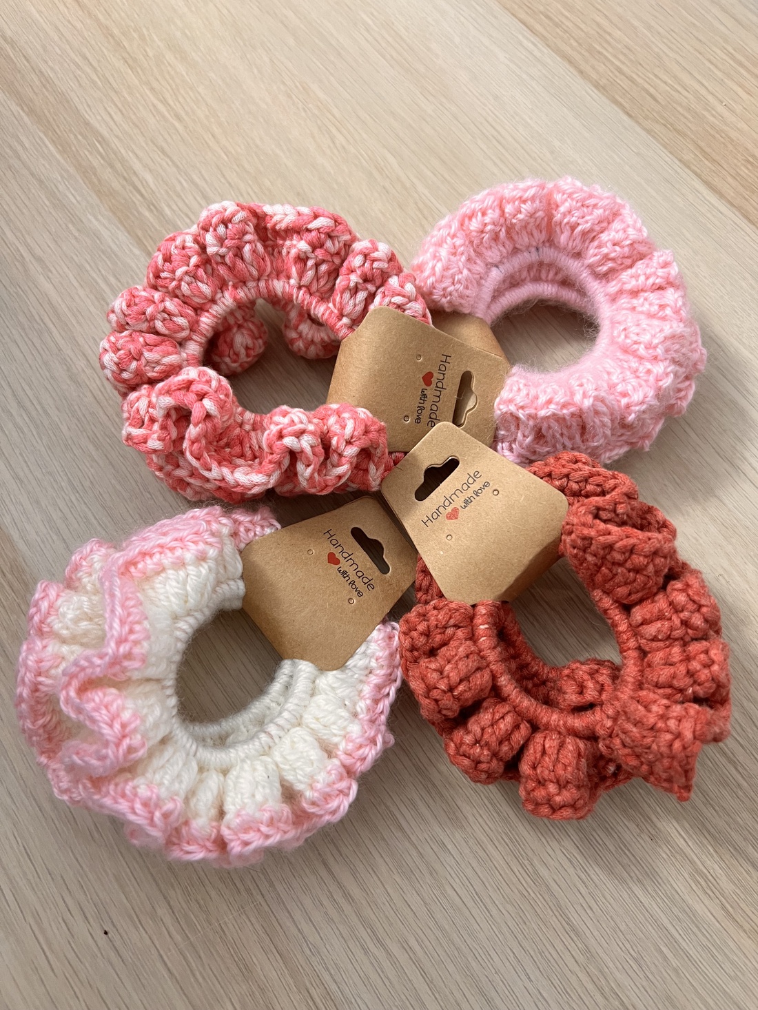 Elastice de par crosetate - îmbrăcăminte și modă - accesorii păr - elastic de păr - Artynos.ro