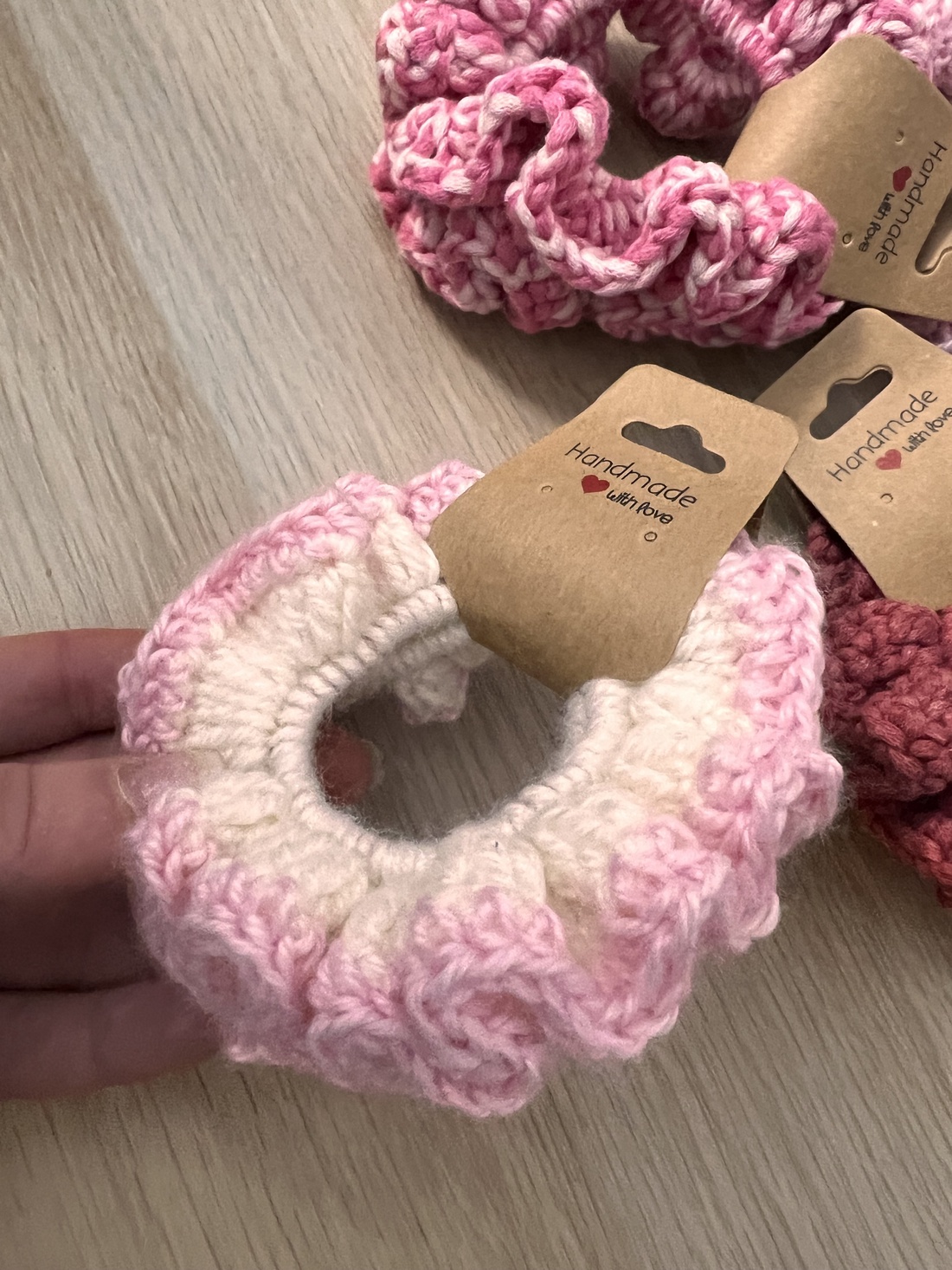 Elastice de par crosetate - îmbrăcăminte și modă - accesorii păr - elastic de păr - Artynos.ro