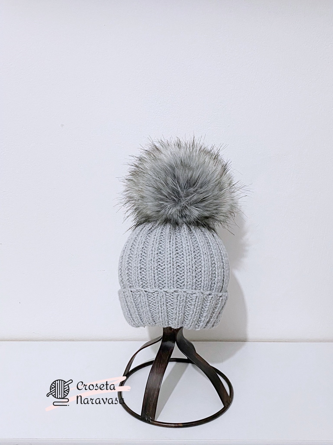 Caciula tricotata - îmbrăcăminte și modă - eșarfe, pălării, fularuri - căciulă - Artynos.ro