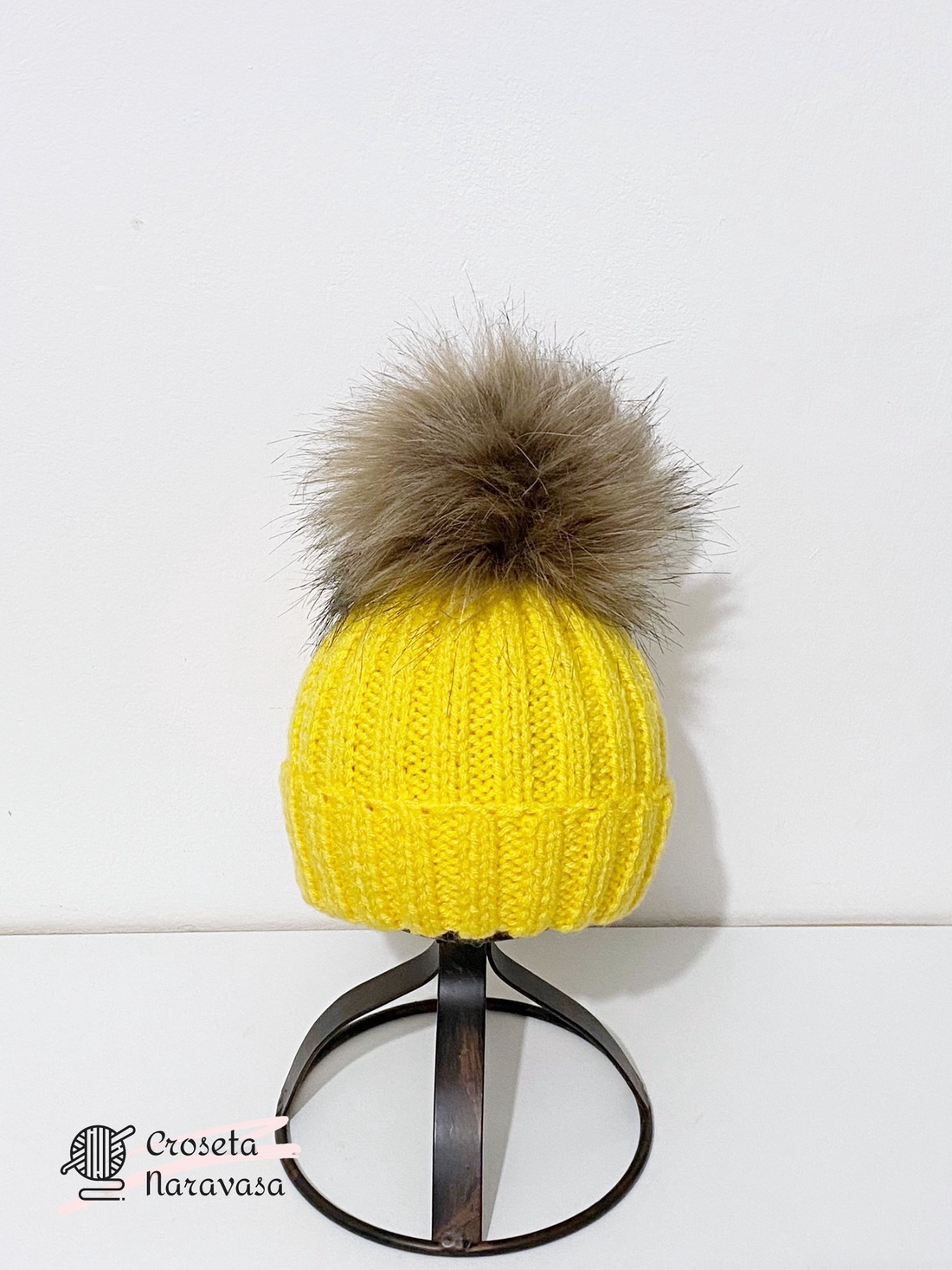 Caciula tricotata - îmbrăcăminte și modă - eșarfe, pălării, fularuri - căciulă - Artynos.ro