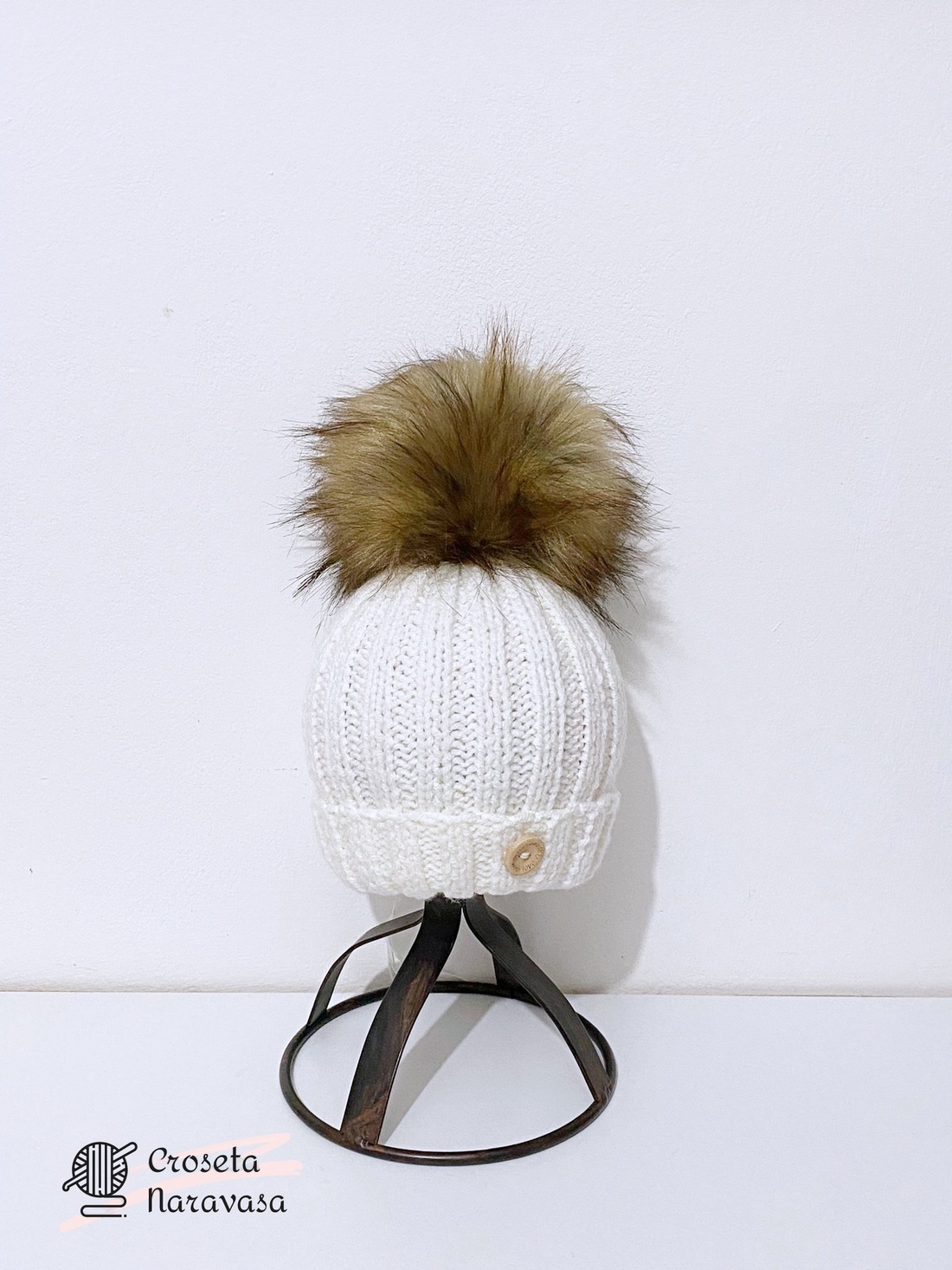 Caciula tricotata crem - îmbrăcăminte și modă - eșarfe, pălării, fularuri - căciulă - Artynos.ro