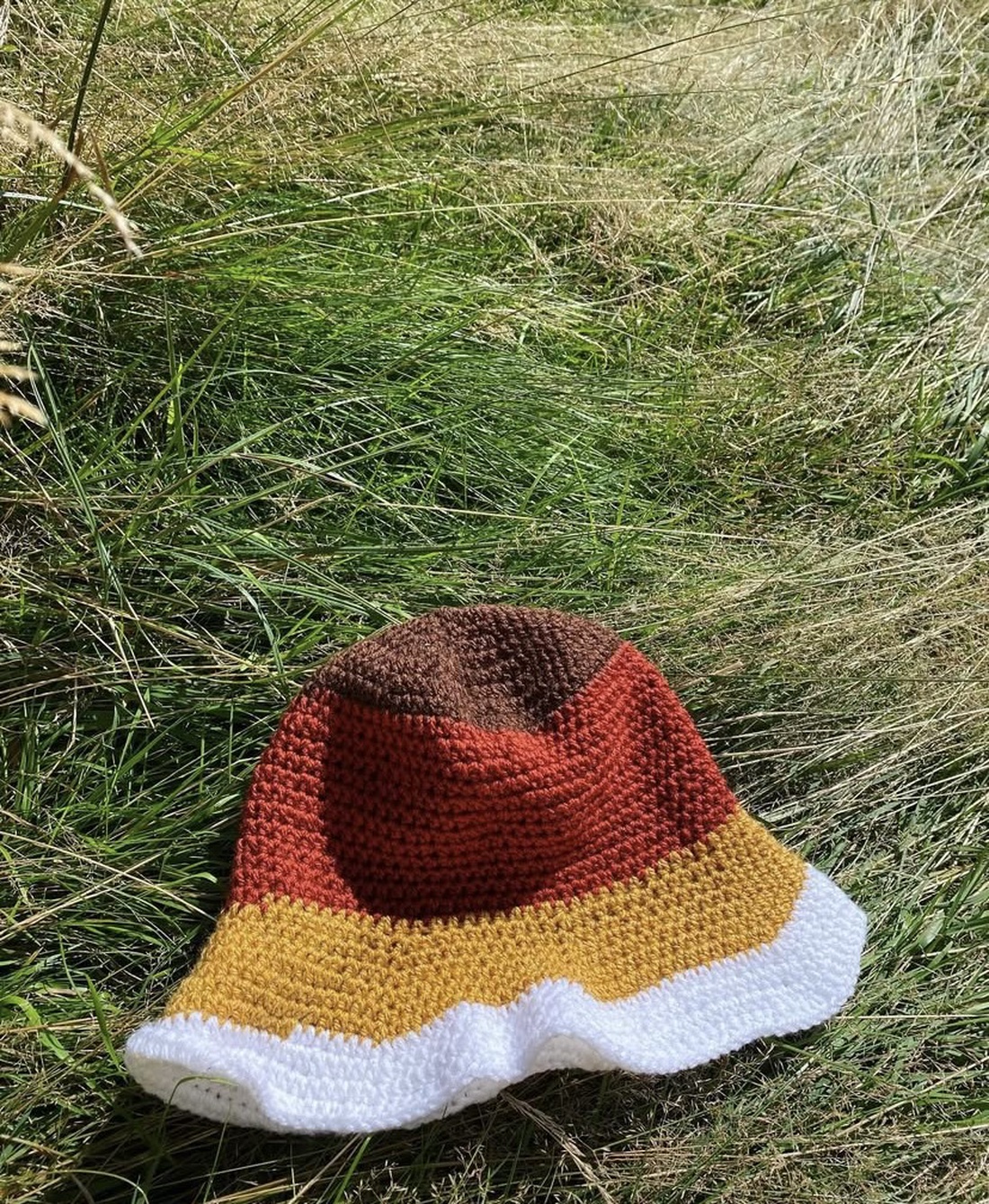 Căciulă bucket hat - îmbrăcăminte și modă - eșarfe, pălării, fularuri - pălărie - Artynos.ro Căciulă bucket hat - îmbrăcăminte și modă - eșarfe, pălării, fularuri - pălărie - Artynos.ro