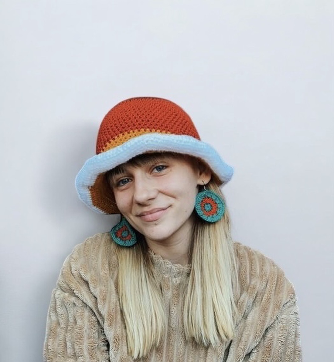 Cercei croșetați - bijuterii - cercei - cercei hoops - Artynos.ro Cercei croșetați - bijuterii - cercei - cercei hoops - Artynos.ro