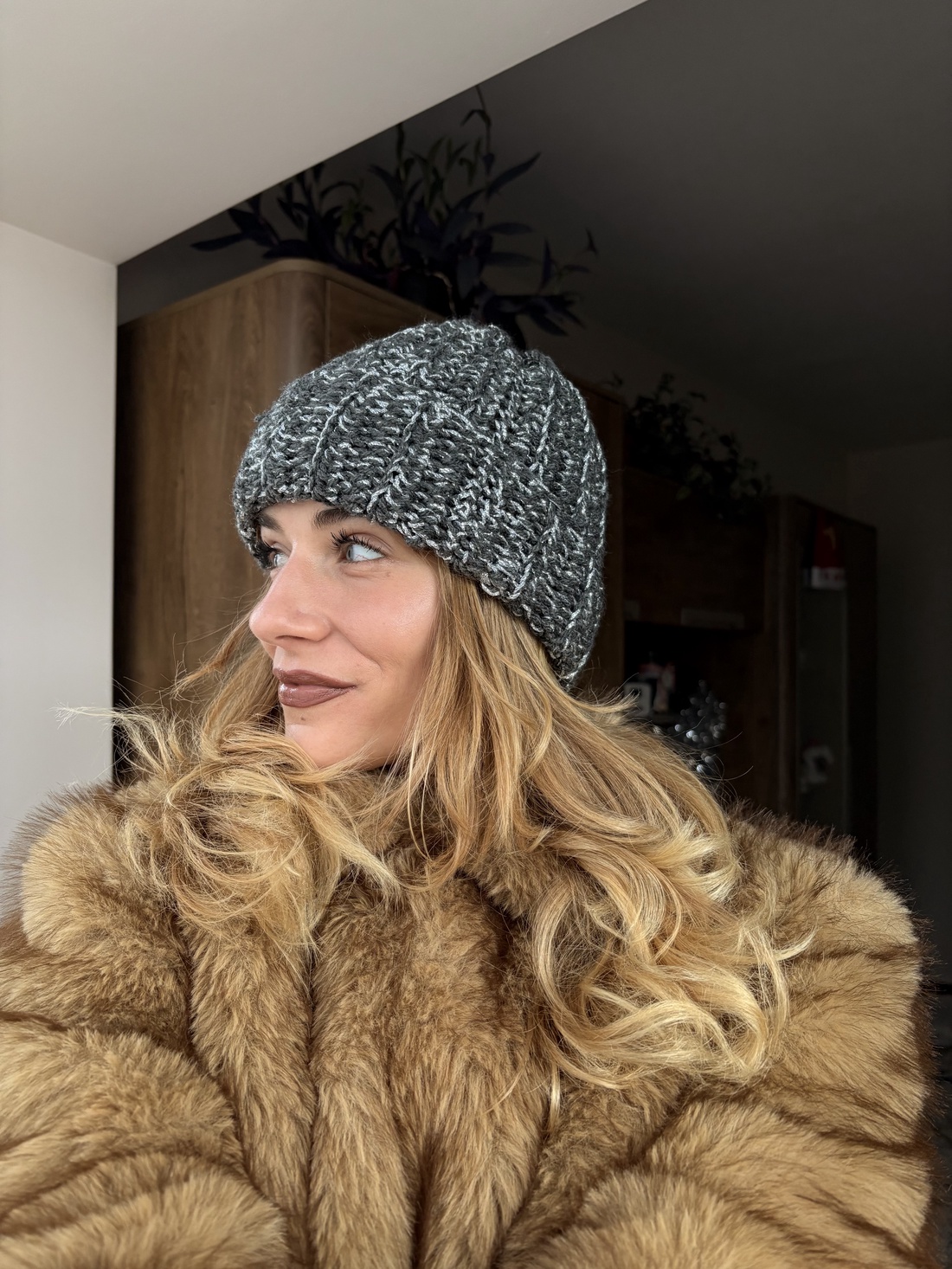 Caciula sclipitoare - îmbrăcăminte și modă - eșarfe, pălării, fularuri - căciulă - Artynos.ro