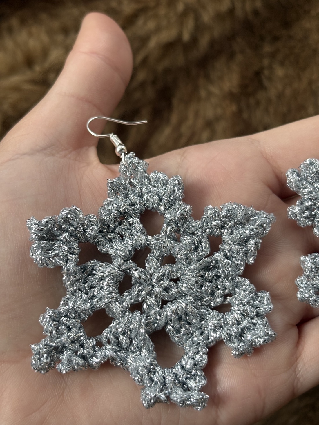 Cercei sclipitori - bijuterii - cercei - cercei croșetați - Artynos.ro