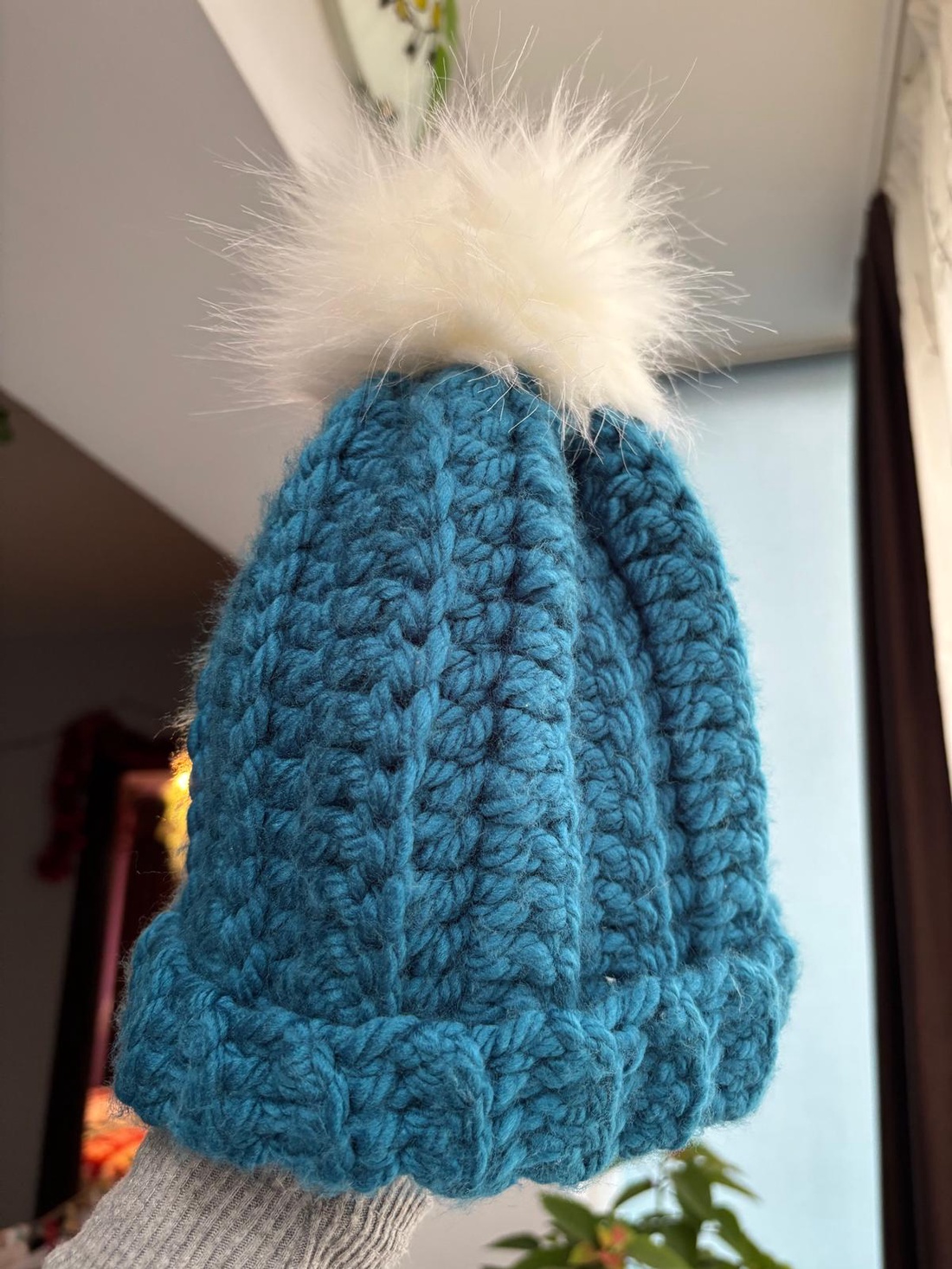 Caciula cu puf - îmbrăcăminte și modă - eșarfe, pălării, fularuri - căciulă - Artynos.ro