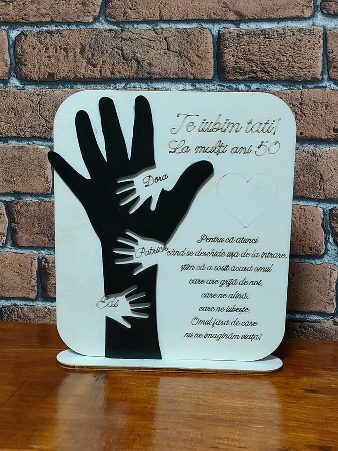 Decorațiune personalizată pentru Tata - accessorii și unelte - lemn - alte produse din lemn - Artynos.ro Decorațiune personalizată pentru Tata - accessorii și unelte - lemn - alte produse din lemn - Artynos.ro