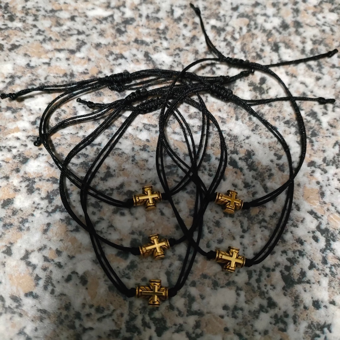 Brățări religioase - bijuterii - brățări - brățară cu mărgele - Artynos.ro Brățări religioase - bijuterii - brățări - brățară cu mărgele - Artynos.ro