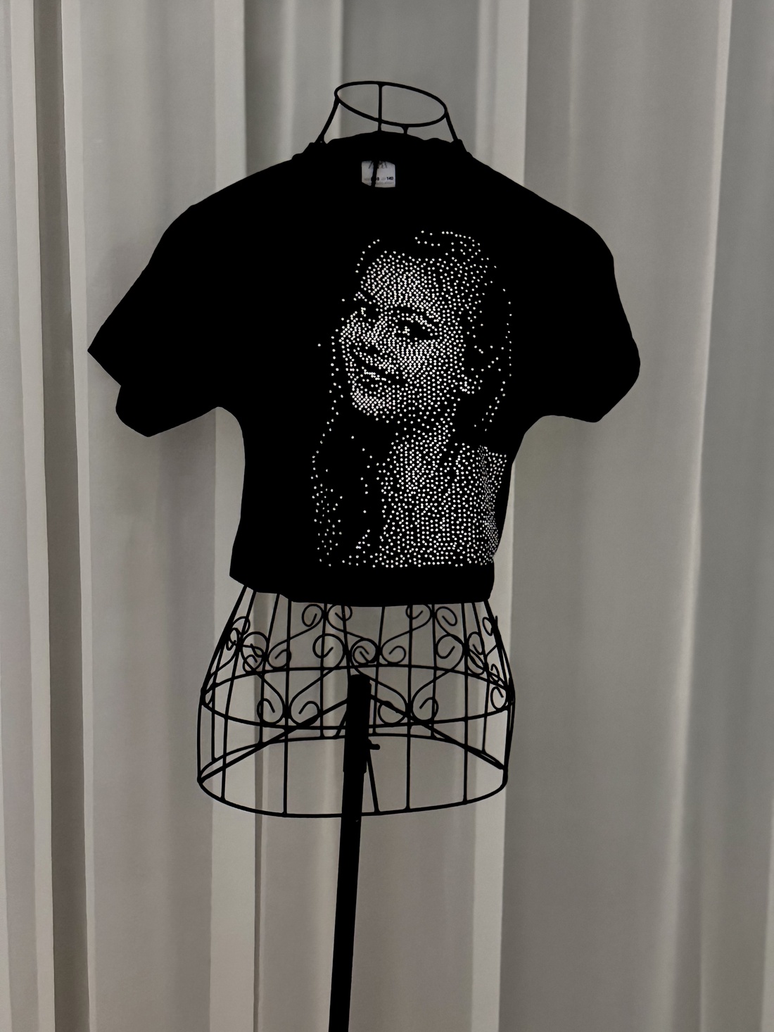 Tricou personalizat în cristale  - accesorii nuntă - accesorii și cadouri de burlaci - Artynos.ro
