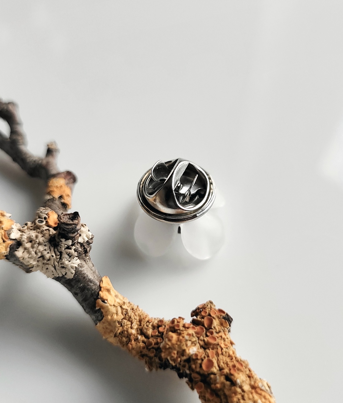Broșă/Pin/Mărțișor floare cu Swarovski Crystal  - bijuterii - mărțișor - Artynos.ro