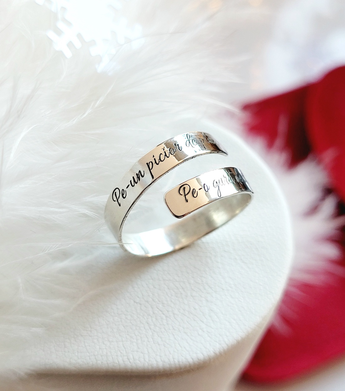 Cercei cu fulgi argintați 925 și Cubic Zirconia - bijuterii - cercei - clipsuri - Artynos.ro Cercei cu fulgi argintați 925 și Cubic Zirconia - bijuterii - cercei - clipsuri - Artynos.ro