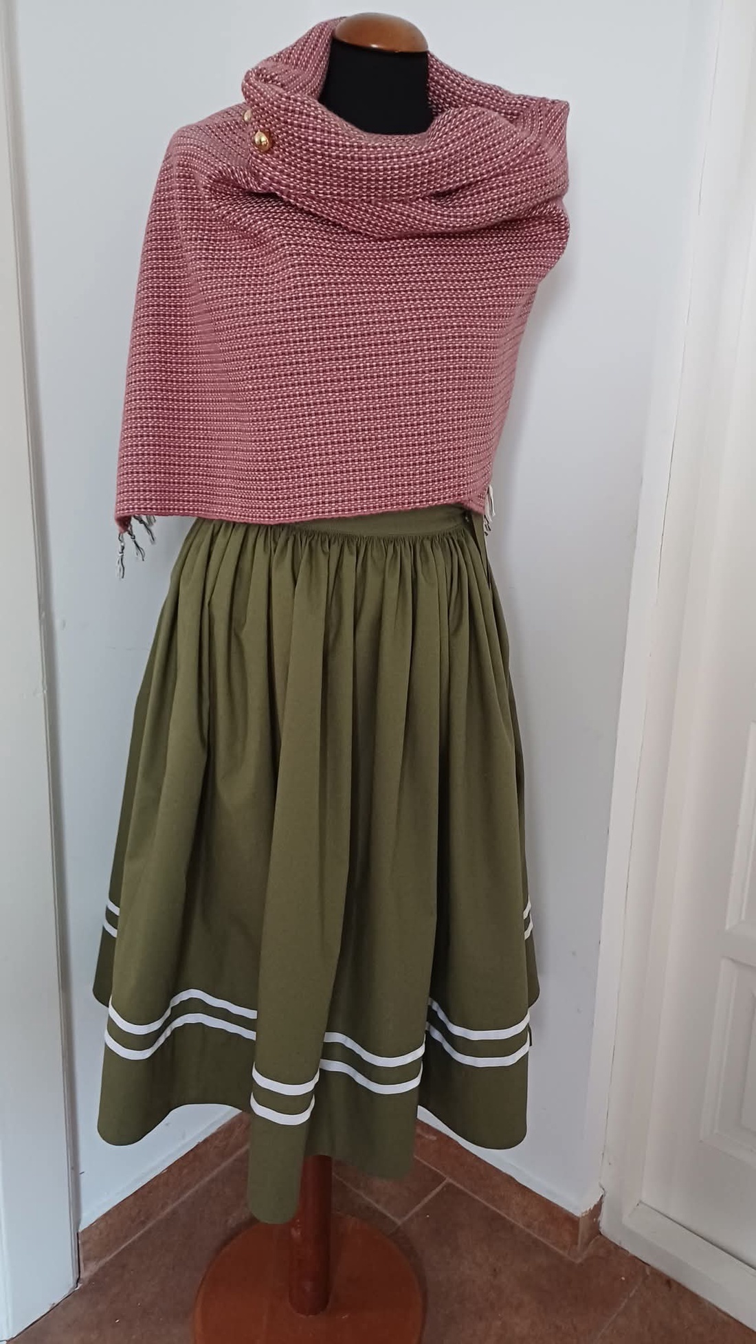 Fusta dans popular - îmbrăcăminte și modă - haine damă - fustă damă - Artynos.ro