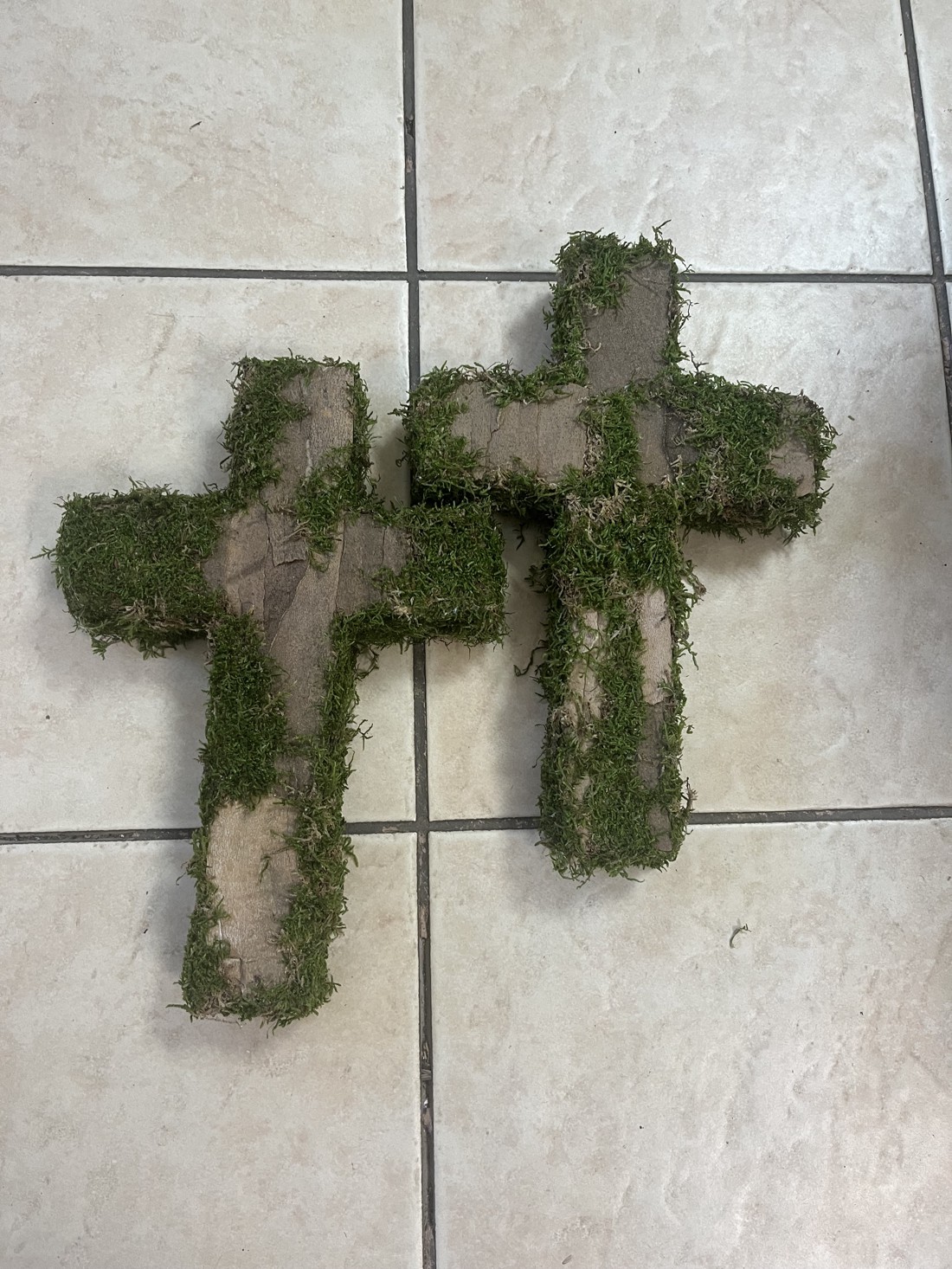 Moss cruce - - Artynos.ro Moss cruce - - Artynos.ro