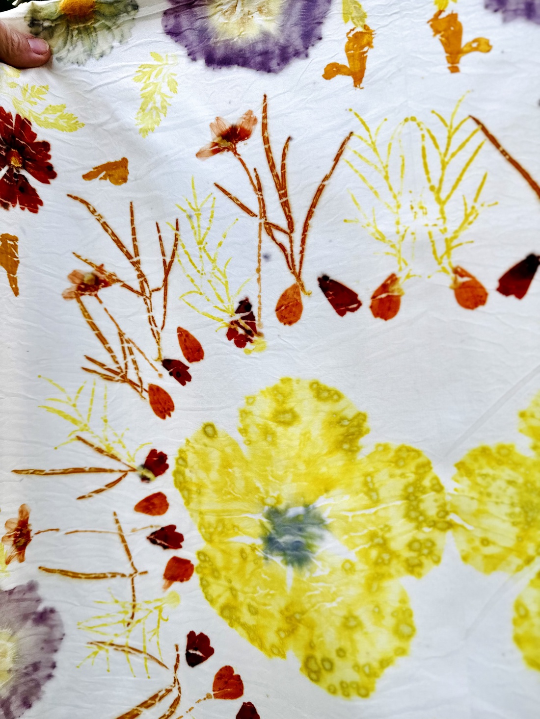 Eșarfă din mătase imprimată vegetal - îmbrăcăminte și modă - eșarfe, pălării, fularuri - eșarfe - Artynos.ro