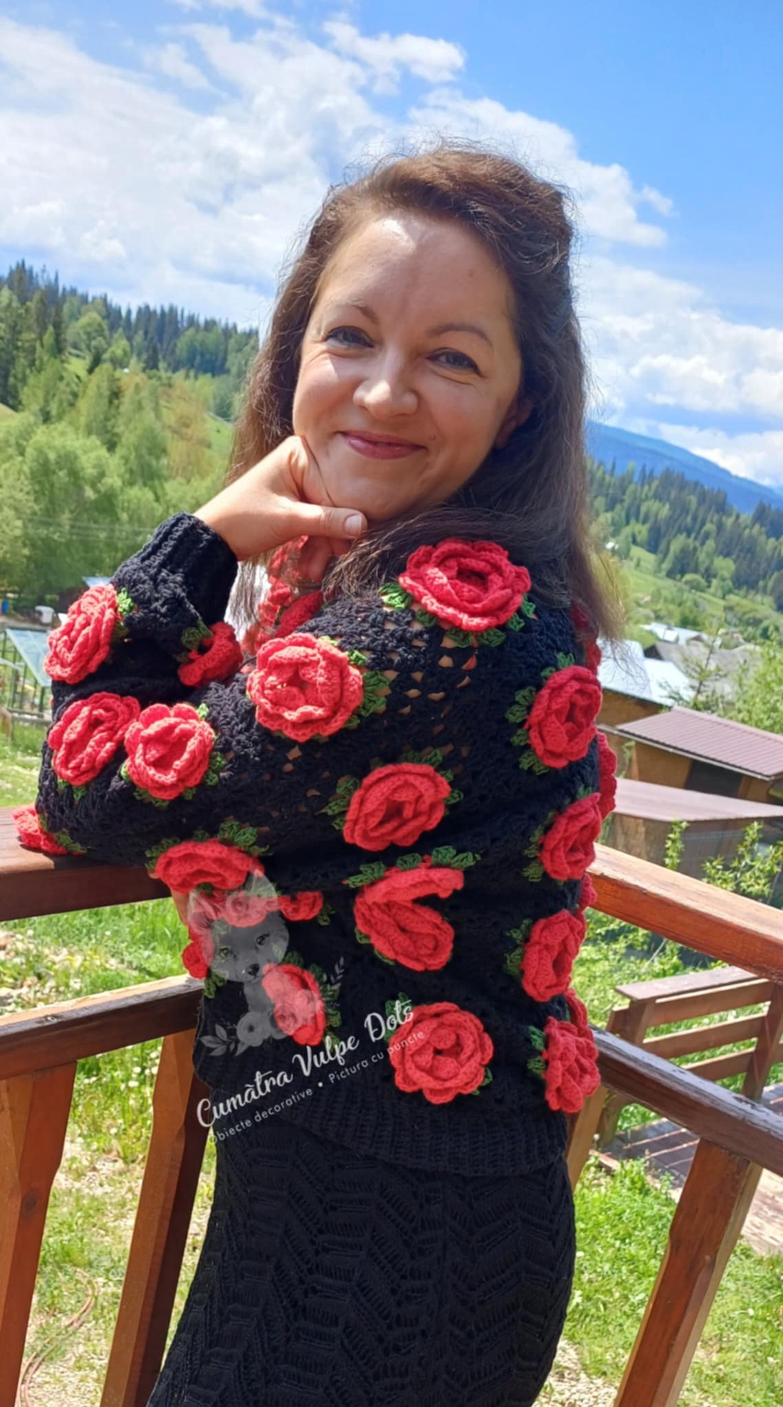 Cardigan croșetat manual Grădina cu trandafiri mărimea M - îmbrăcăminte și modă - haine damă - bluze damă - Artynos.ro Cardigan croșetat manual Grădina cu trandafiri mărimea M - îmbrăcăminte și modă - haine damă - bluze damă - Artynos.ro